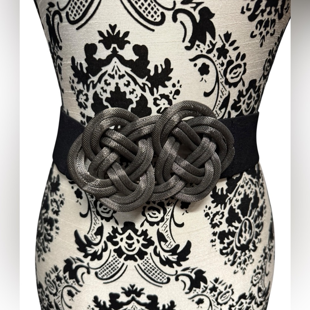 BCBG Maxazria elastic statement belt with steel rope buckle